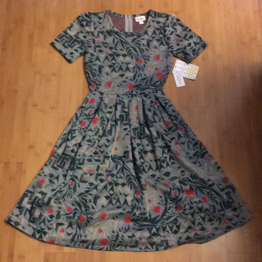 NWT! LuLaRoe Amelia green dress